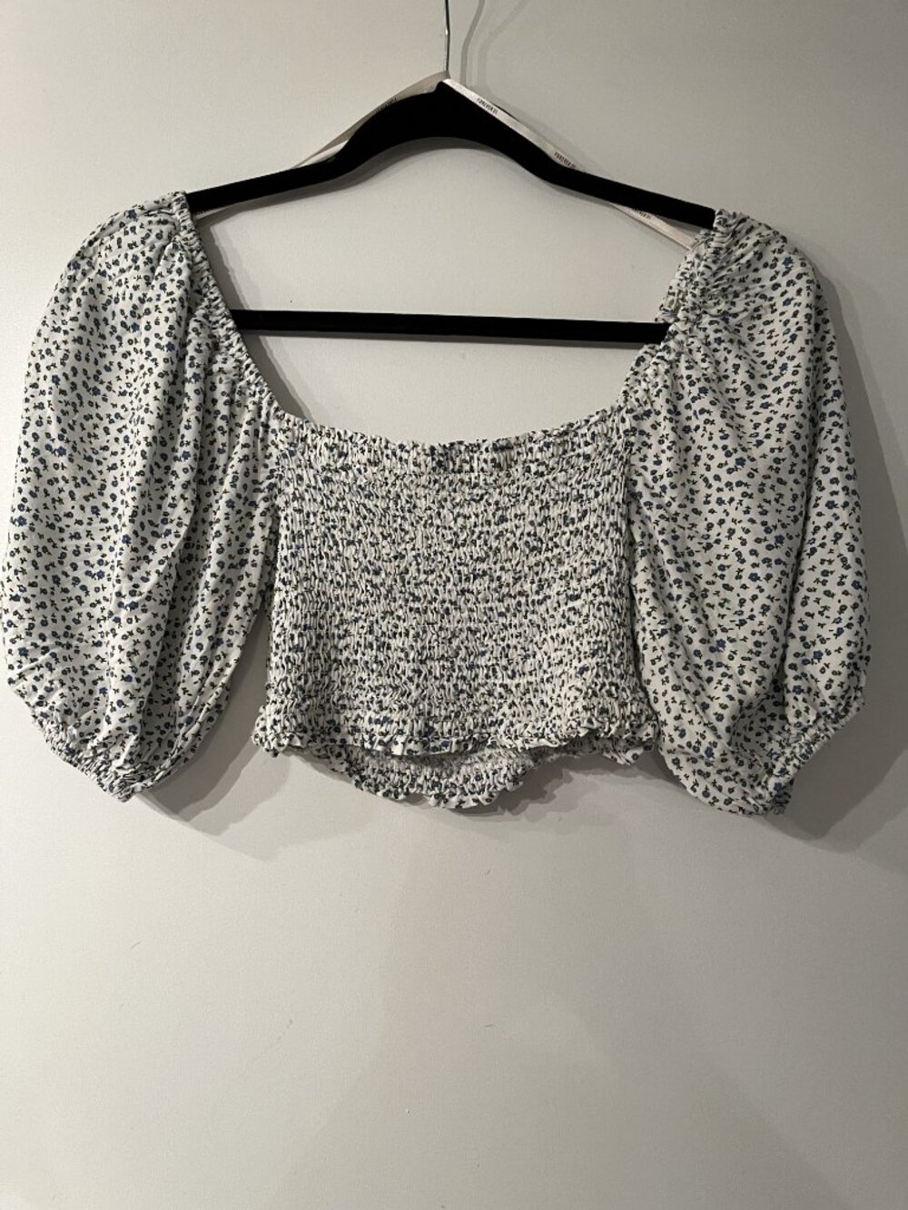 Forever 21 - Floral Print Off-Shoulder Crop Top Puff Sleeve